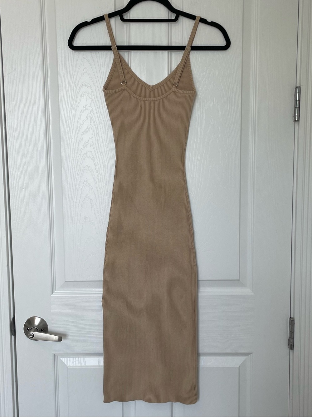 Lulu’s Ribbed Midi Dress - Picture 3 of 3